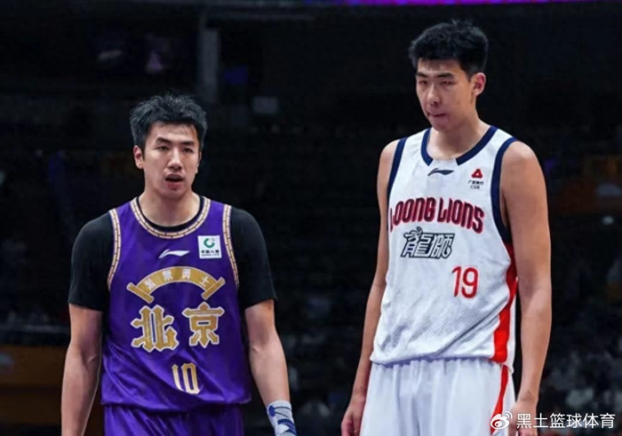 13分大胜,深圳锁定第3!广州输了也赢了,力压北控压哨进季后赛|贺希宁|深圳队|联赛|深圳足球俱乐部|球队_新浪体育_新浪新闻